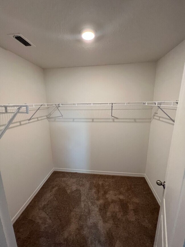 Building Photo - 2 car garage townhome-5310 Companion Lane ...