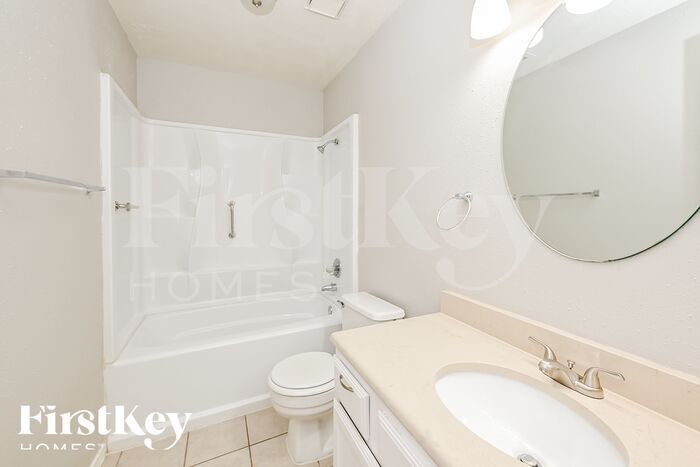 Building Photo - 3009 Walnut Springs Dr