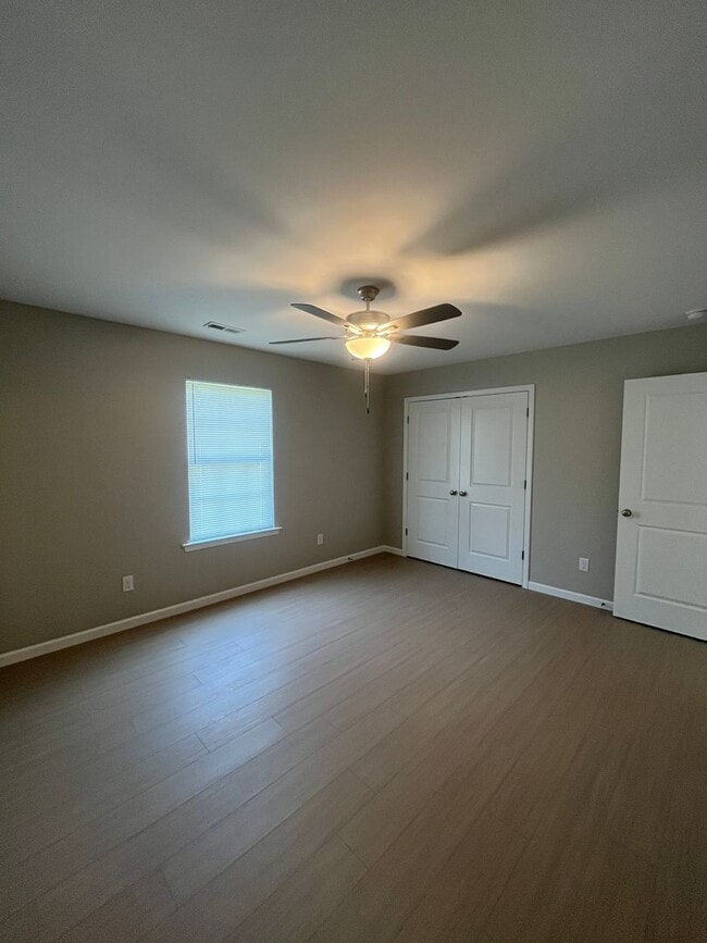 Building Photo - 492 State Rd S-42-2289