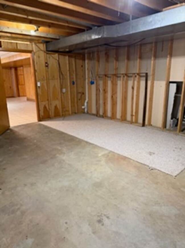 Building Photo - Beautiful county setting