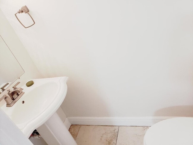 Building Photo - 89 SW 3rd St