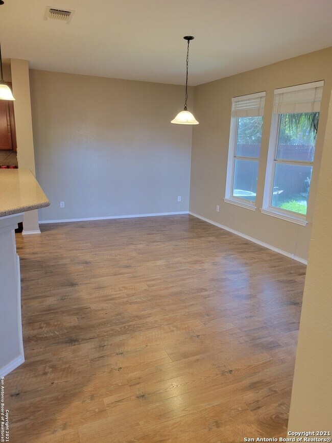 Building Photo - 10919 Fox Crest