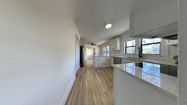 Building Photo - 1426 40th St S