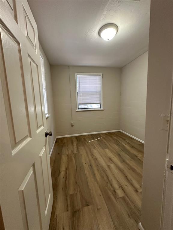 Building Photo - 643 NE Waldo Rd