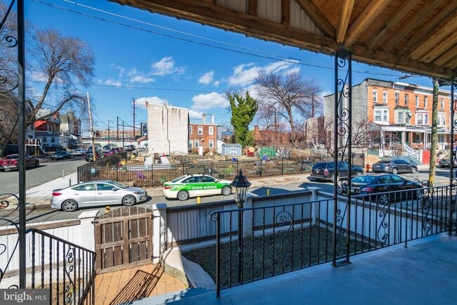 Building Photo - 5426 Jefferson St