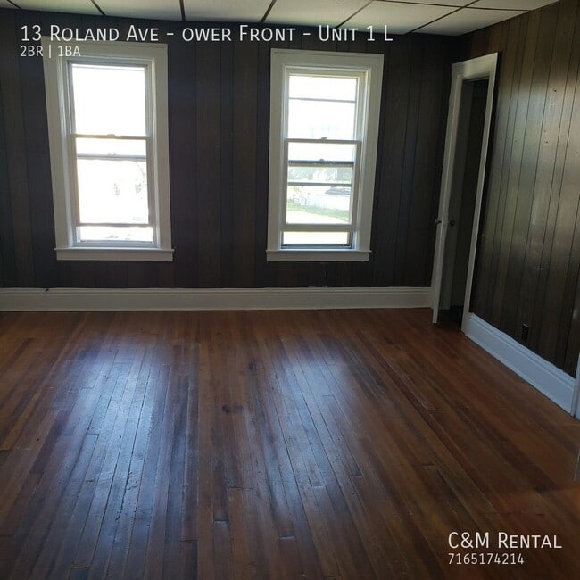 Building Photo - 13 Roland Ave