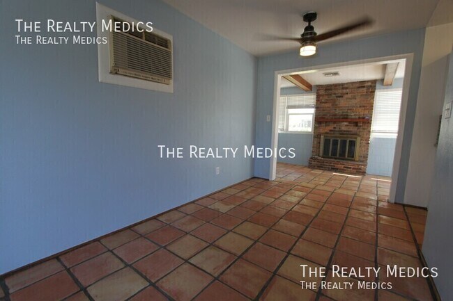 Building Photo - 619 Santa Fe Ln