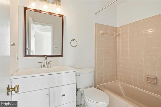 Building Photo - 5422 Brixham Ct