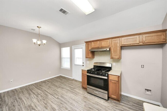 Building Photo - 24311 Hard Wood Dr