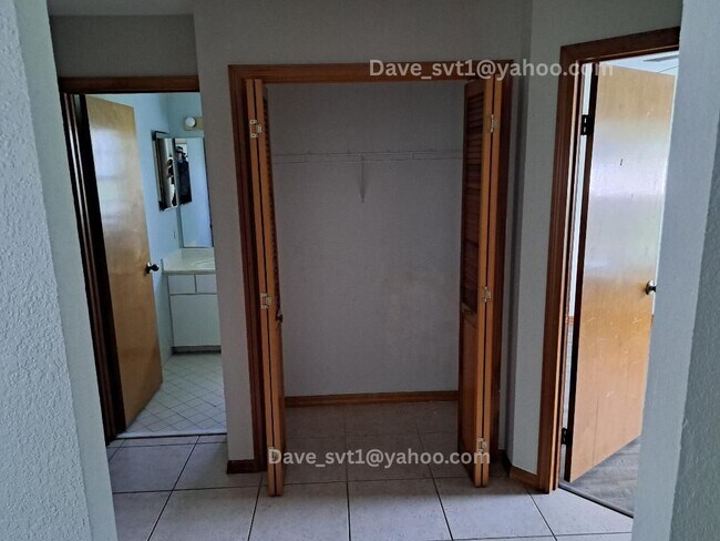Building Photo - 8055 SW 53rd Ct