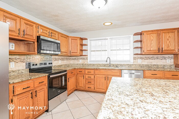 Building Photo - 35 Knights Cir