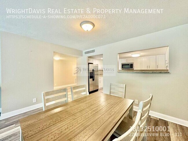 Building Photo - 220 Belleview Blvd
