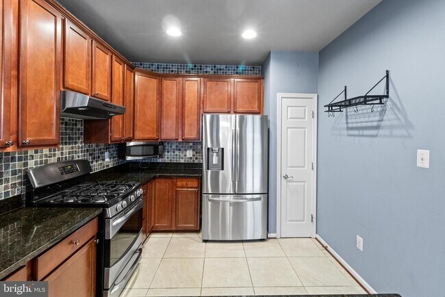 Building Photo - 7022 Black Oak Rd