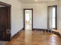 Building Photo - 1012 Bridge St NW