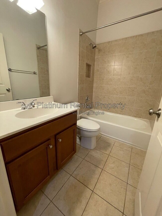 Building Photo - 1875 Adagio Dr