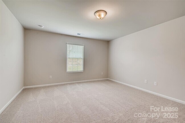 Building Photo - 3113 Treyson Dr