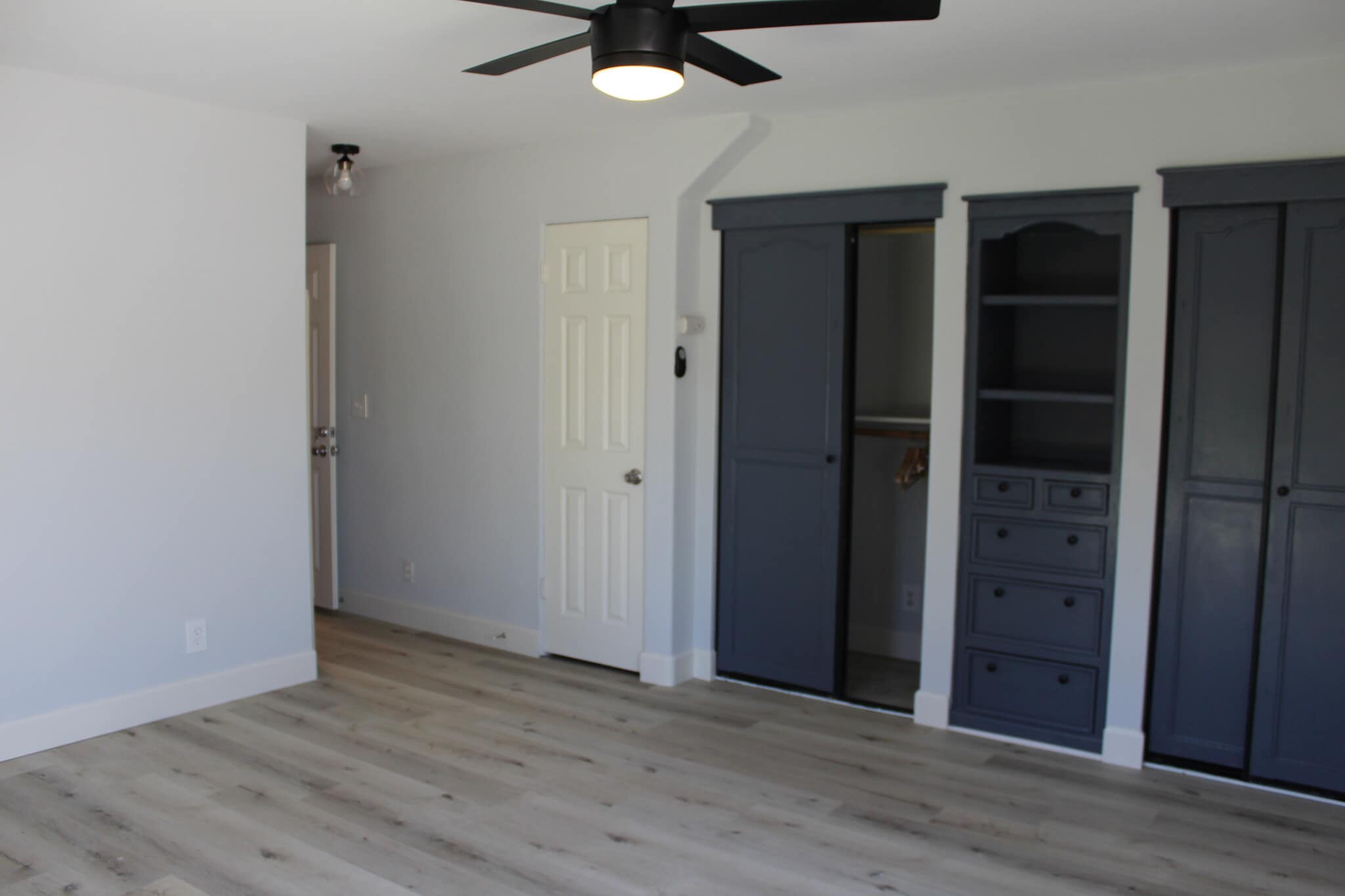 downstairs bedroom - 2252 Cornell Dr