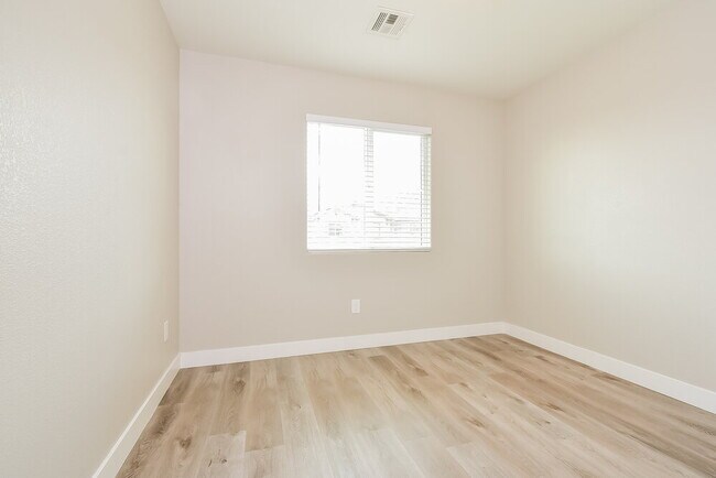 Building Photo - 10280 Gibson Isle Dr