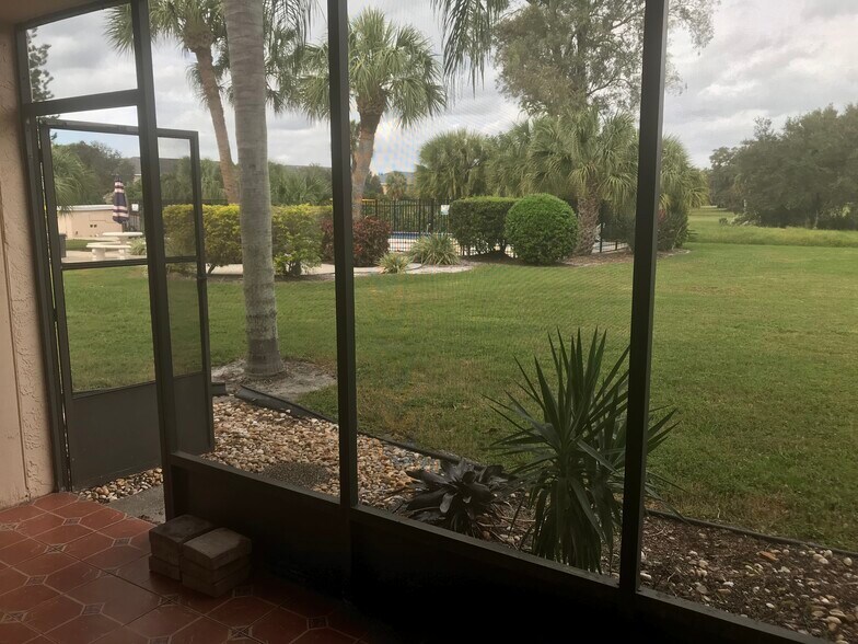 Lanai backyard - 2469 Twin Dr