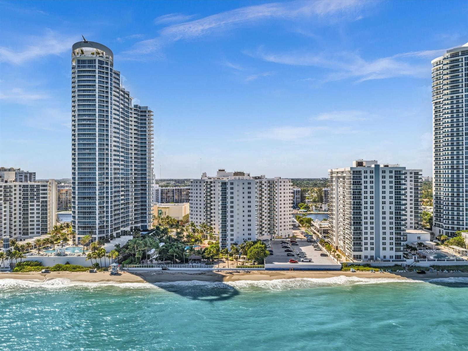 Building Photo - 3001 S Ocean Dr