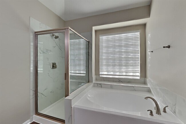 Building Photo - 7002 Winter Blossom Dr