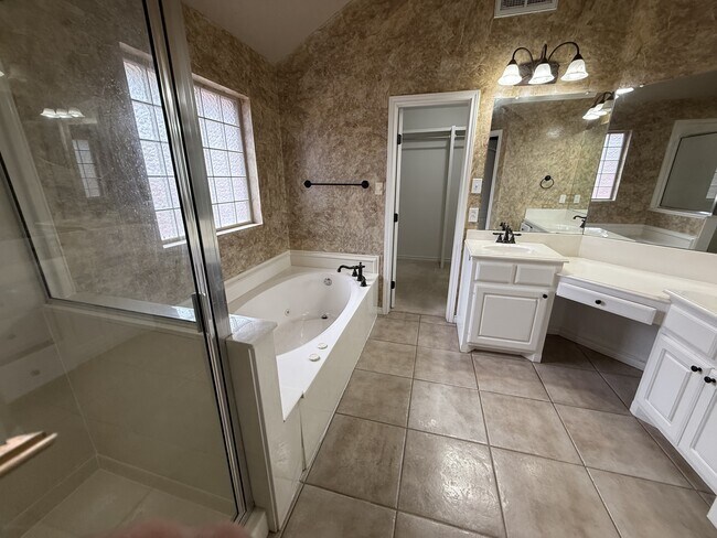 Building Photo - 5901 101st St