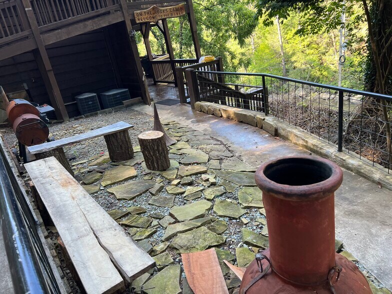 Entrance - 7022 Aska Rd