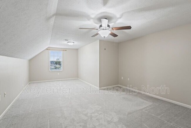 Building Photo - 16355 Meadowlands Ln