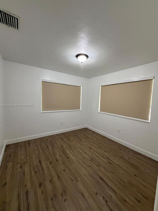 Building Photo - 890 NW 55th St