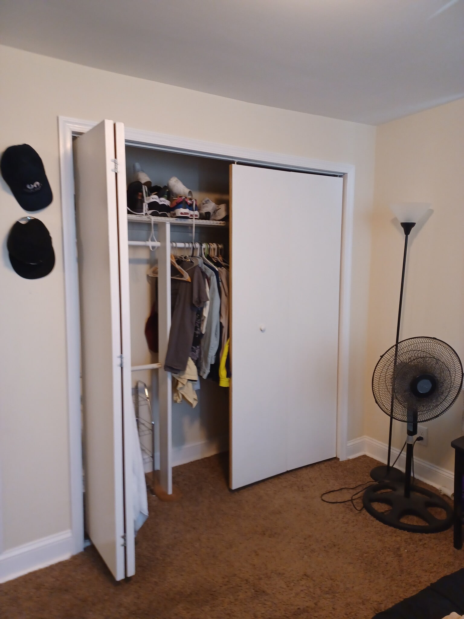 Closet in master - 7310 Bay Front Rd