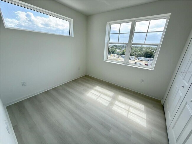 Building Photo - 5563 Millennia Park Dr