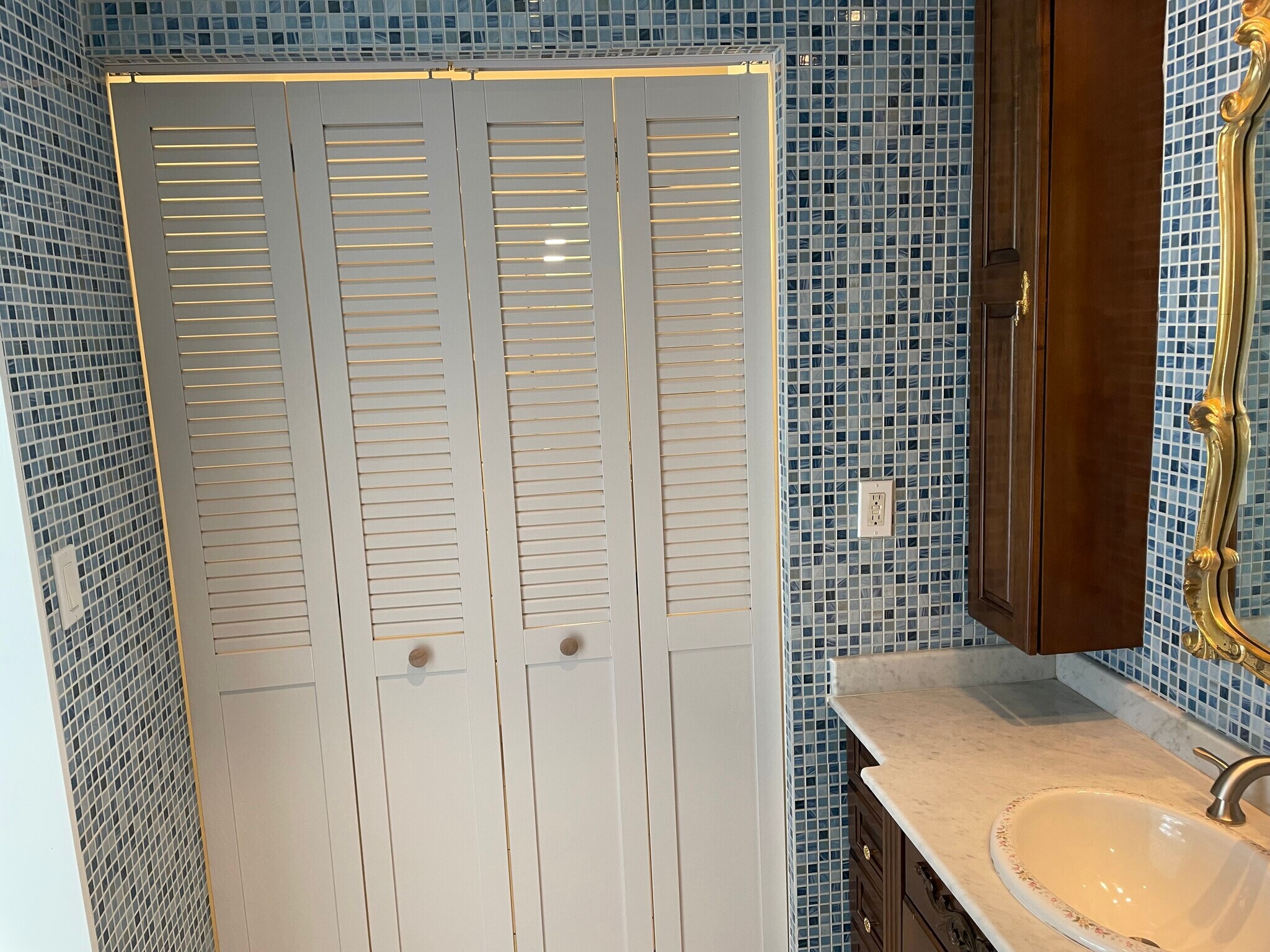 Master Closet - 14260 SW 57th Ln