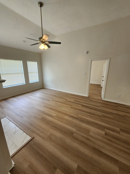 Building Photo - 13778 Sablesprings Ln