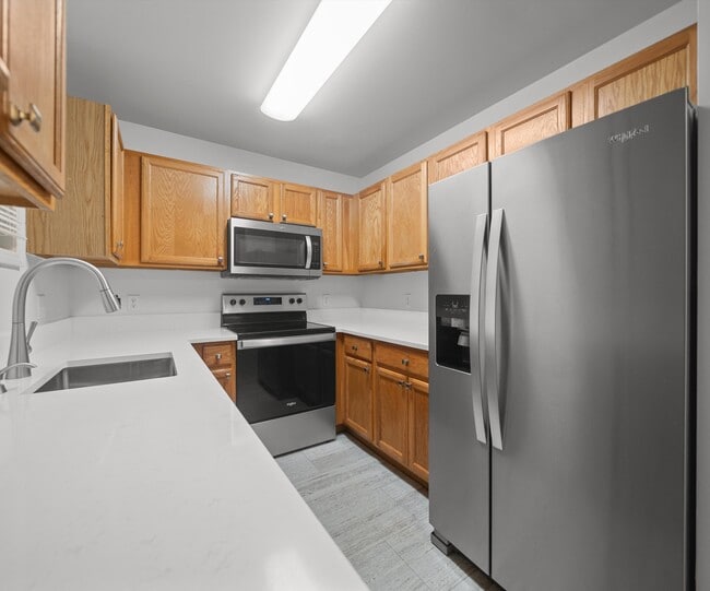 Building Photo - 905 Wildt St