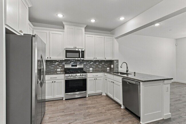 Building Photo - 3958 Sukay Dr