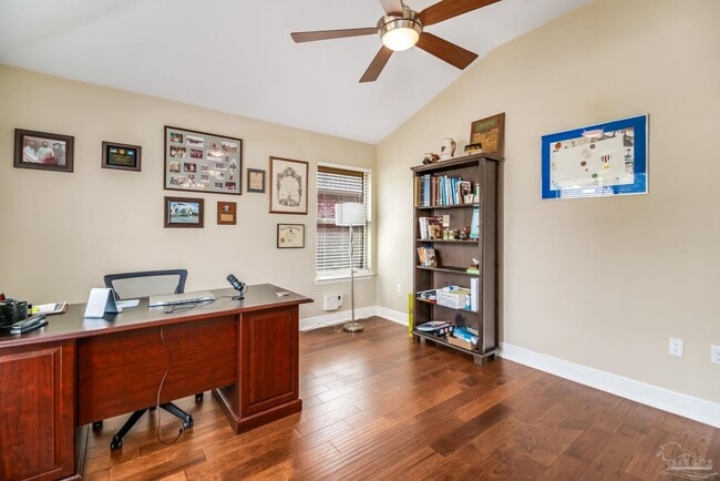 Building Photo - 5202 English Oak Dr