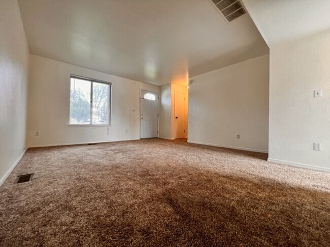 Building Photo - 200 N Stierman Way