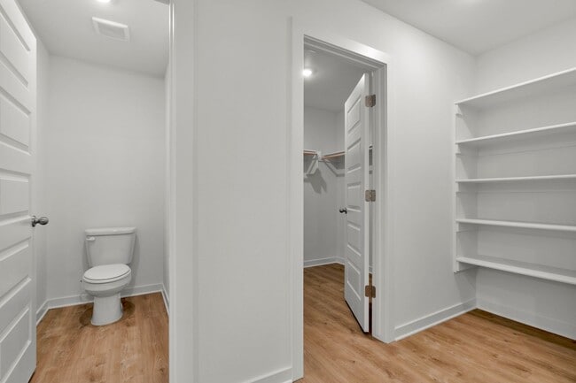 Building Photo - Brand-New 4 Bedroom +office in Prairie Gro...
