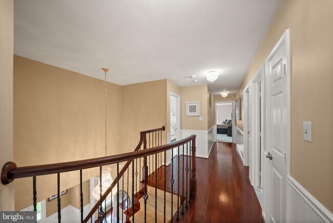 Building Photo - 5667 Lonesome Dove Ct