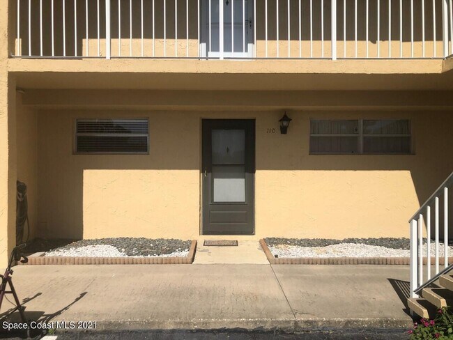 Primary Photo - 2135 N Courtenay Pkwy