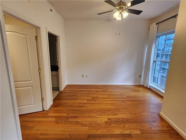 Building Photo - 195 14th St NE