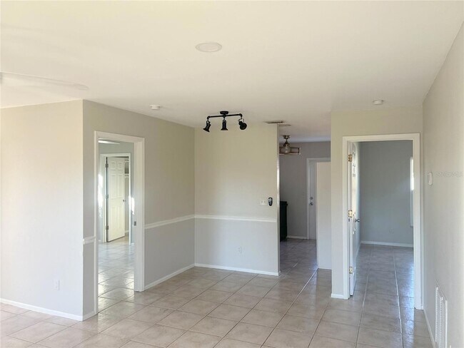 Building Photo - 9264 Anita Ave