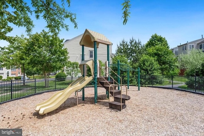Building Photo - 5263 Prairie Willow Way