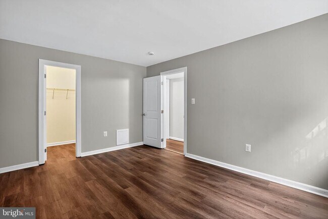 Building Photo - 3105 Naylor Rd SE