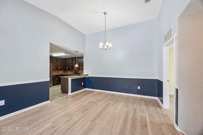 Building Photo - 201 Larkin Pl
