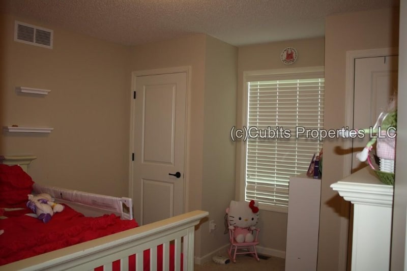 Building Photo - 15622 60th Ave N