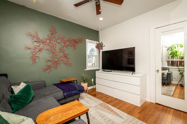 Building Photo - 3254 Upas St