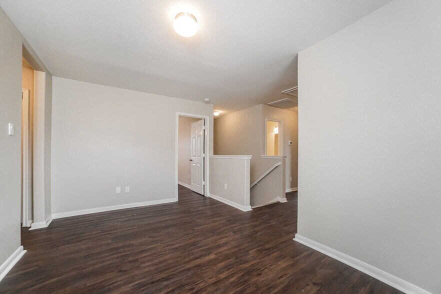 Building Photo - 13034 Rose Landing Dr