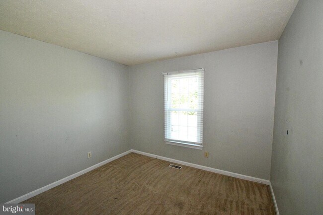 Building Photo - 11 Jody Ct