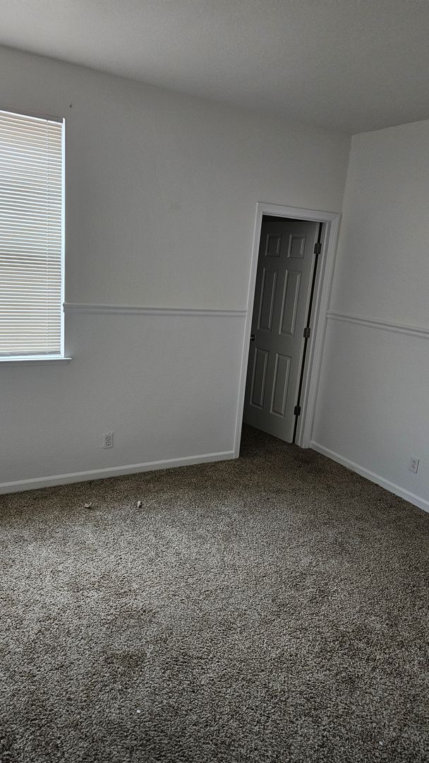 Building Photo - Hawaiian